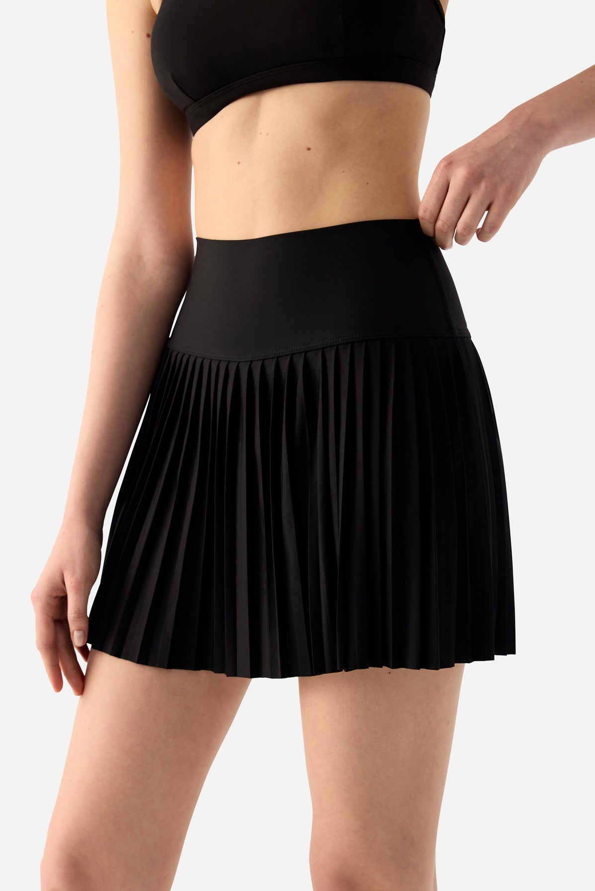 Kickstart Pleated Skirt- Black